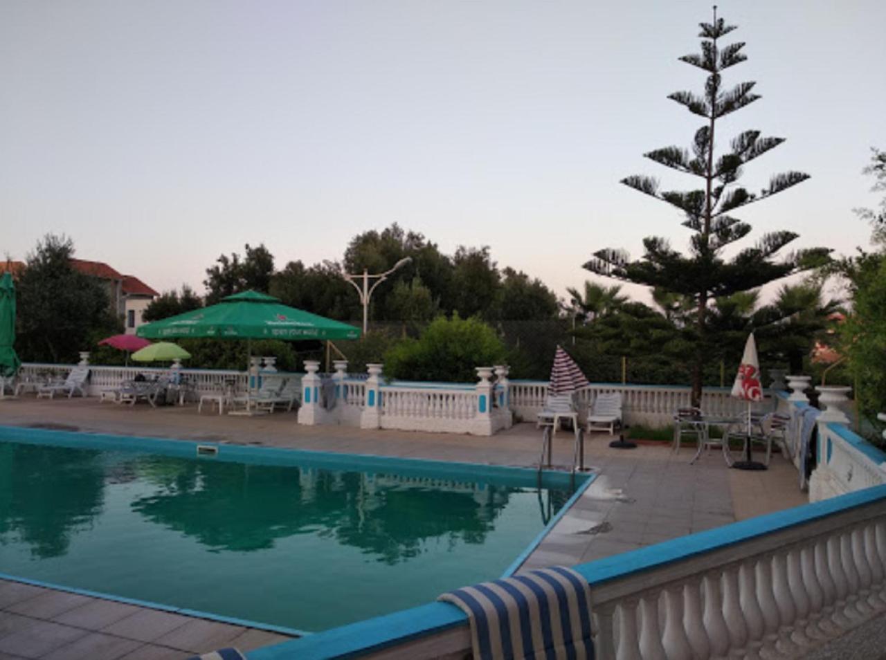 Rais Hotel Algiers Exterior foto